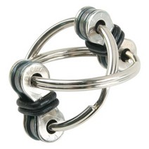 Coms 피젯 체인 피젯 토이 키덜트 장난감 BB611 몇가지의 단순한 동작 응용하여 본인만의 기술을 개발하여 창의력 집중력 향상 현대인들의 스트레스를 해소 할 수 있는 핸드 토이 제품 휴대하면서 어디서든지 빙글빙글, 1개