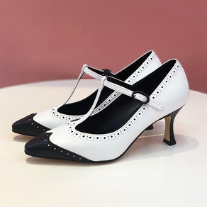 지젤리나 EFFACE PUMPS