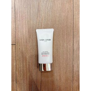 동인비/DONGINBI 선크림 멀티퍼펙션 SPF50+ PA++++50ml 에센스처럼 촉촉하게 홍삼의 강력에너지로 피부를 탄탄하게 보호해주는 안티에이징 선크림 끈적임NO 백탁NO