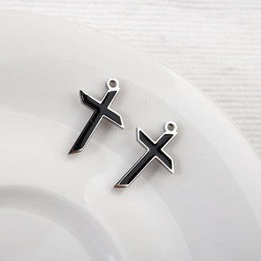 비즈아이 [8-013-06]써지컬스틸 펜던트 바람개비십자가 11.5x18mm 블랙 1개