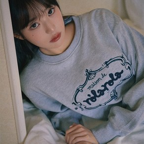 [장원영착용] 로라로라 VINTAGE LOGO 스웻셔츠