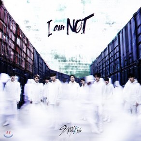 [CD] 스트레이 키즈 (Stray Kids) - I am NOT [데뷔앨범] : *[종료] 포스터 및 예약특전 종료