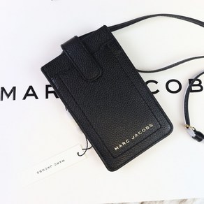 [미국해외직구] 빠른배송 MARC JACOBS 마크 제이콥스 The Goove Pebble Leathe 폰 크로스바디 백 S107L01SP21