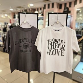 더데이걸 [동아백화점 수성점] SS시즌 여름 여아 아동 주니어 남여공용 라운드넥 레터링 심플한 기본 레터 박시핏 반팔 티셔츠 TGRA25504-01