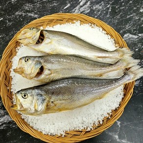 부산 반건조 생선 부세조기 반찬용 제수용 굴비 손질생선, 1개, 3마리 (180~230g / 28cm 내외)