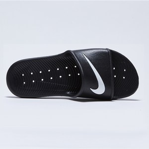 [NIKE]나이키_남녀공용_슬리퍼_카와 샤워 슬리퍼_KAWA SHOWER_블랙_832528-001