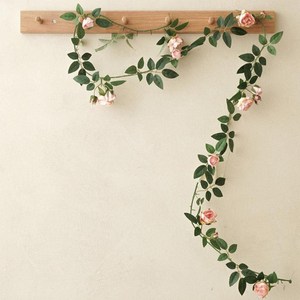 플라우스302 조화 장미 넝쿨 장식 145cm, 핑크, 1개