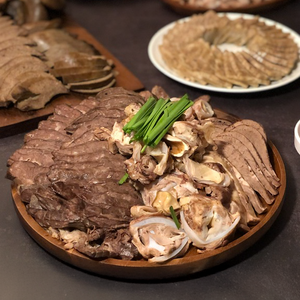 [고메팜스] 돼지 부속 내장 허파 염통 울대 모둠 순대 고기 모듬 삶은 부속물, 2개, 1kg