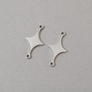 싼비즈 [8-028-08]써지컬스틸 펜던트 번개별 양고리 12x25mm 1개