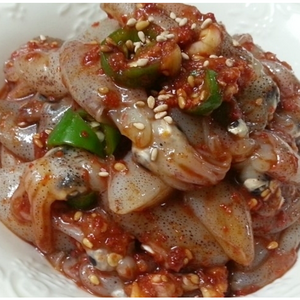 국산 생꼴뚜기무침(생호래기무침) 250g 젓갈반찬 밑반찬 [원산지:국산], 1개