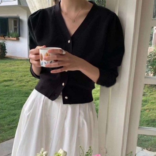 루어스룸 라미르 가을 브이넥 진주버튼 퍼프 브이넥 간절기 파스텔 루즈핏 하객룩 가디건