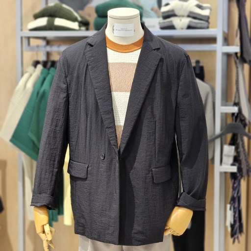 자켓 킨록바이킨록앤더슨 굉장히 시원하고 가볍고 신축성 좋은 카키컬러 트윌 크리즈 세미오버핏 재킷