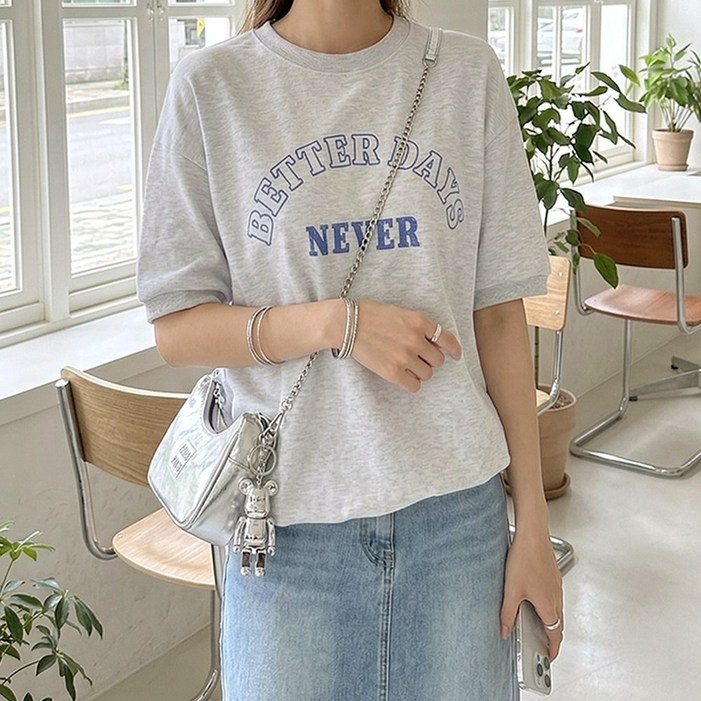 데일리앤 그리즌 봄 여름 얇은 반팔 자수 레터링 여성 5부 맨투맨 티셔츠