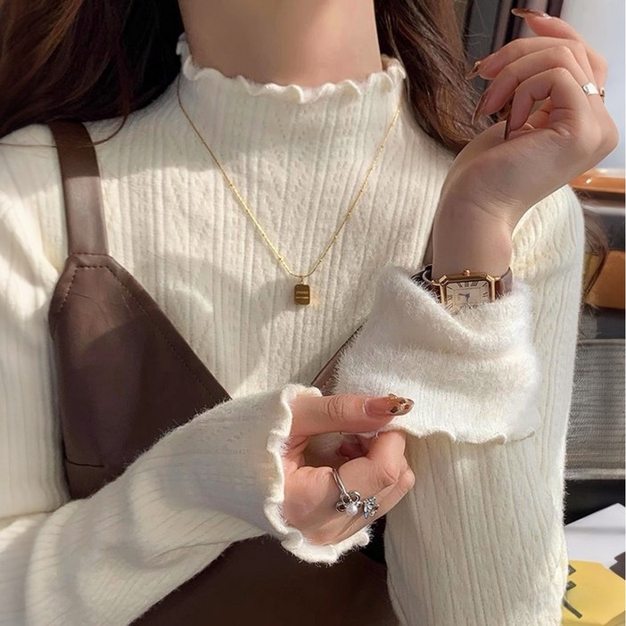 샤일리 여성 러블리 소프트 기모 반목 니트티