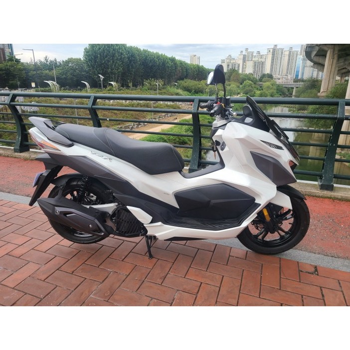 SYM VSX125브에스액스125최 저가판매 PCX125NMAX125 SYM VSX125브에스액스125최 저가판매 PCX125NMAX125