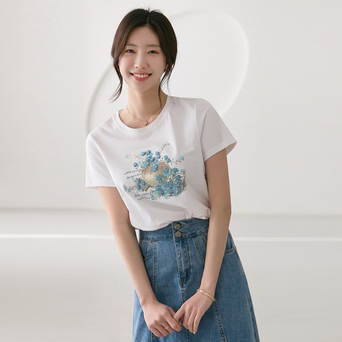 [스타일온미] 데이미  미니 비즈 스팽글 플라워 프린팅 티셔츠