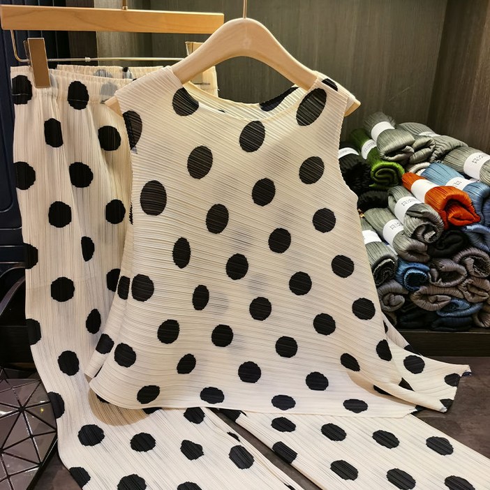 AOUGK 여자 땡땡이 플리츠 세트 주름 나시티 슬랙스 상하세트 여름 투피스 냉감 민소매 티셔츠 + 밴딩 바지