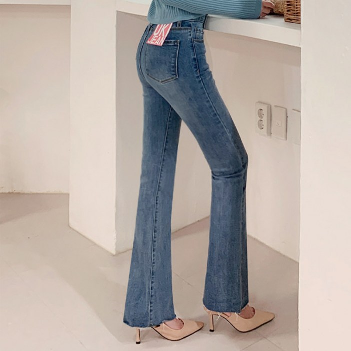 마이시즌 여성 리얼 컷팅 부츠컷 청바지 마이시즌 여성 리얼 컷팅 부츠컷 청바지