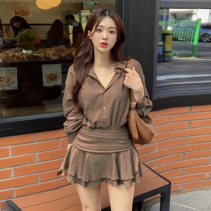 워너비뮤즈 /  여리핏/레이어드효과  카라 캉캉 플레어 미니 원피스
