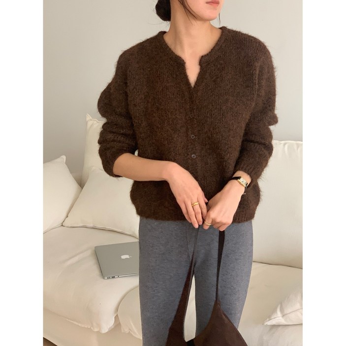 헤어리 슬릿 니트 가디건 (4color) 하객룩,니트가디건,크리스마스,브이넥니트,앙고라니트,크롭니트,겨울니트,꽈배기니트,노르딕니트,니트집업