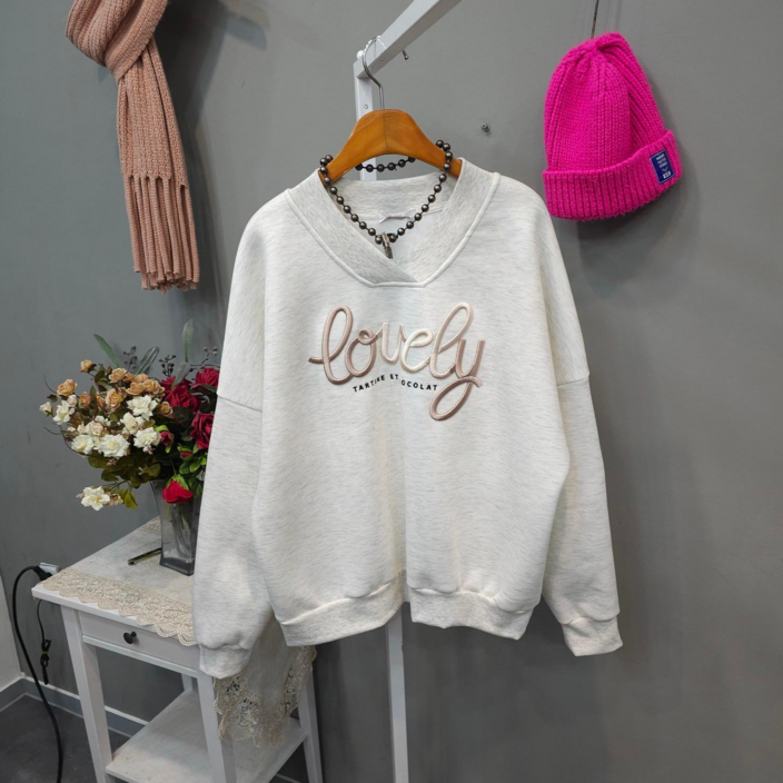 브이넥 실크자수 오버핏 기모맨투맨