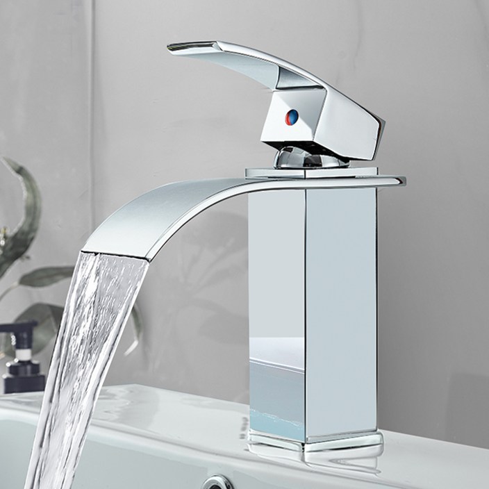 욕실 세면대 폭포형 수전 세련된 욕실용 세면대 수전 폭포형 디자인 모던 욕실 세면대 수전, 1개