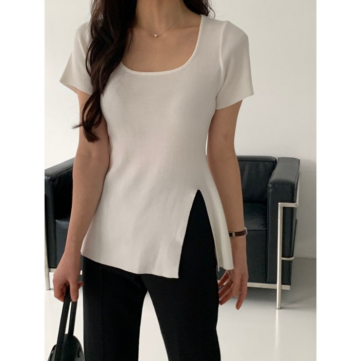 포멀크루  얇은 스퀘어넥 니트 반팔 티셔츠