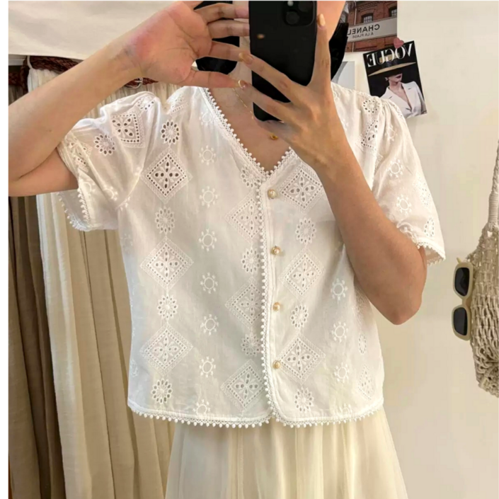 와이와이YY 플라워 펀칭 자수 블라우스 시원한 코튼 블라우스