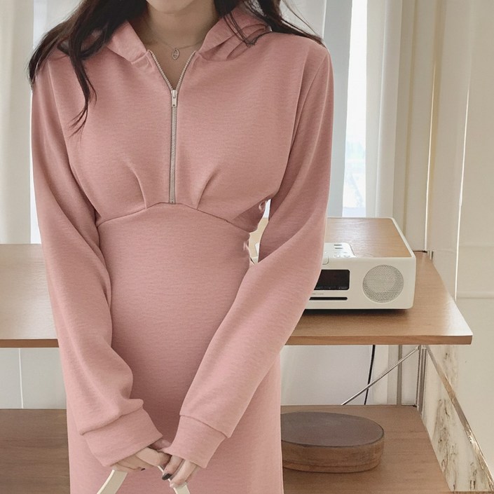 떳다그녀 프룻 밍크기모 후드 머메이드 롱 원피스