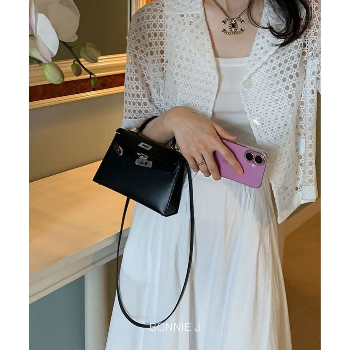 보니제이 카라넥 레이스 펀칭 디테일 크롭 자켓 소매 밑단 포인트 여름 가벼운 아우터