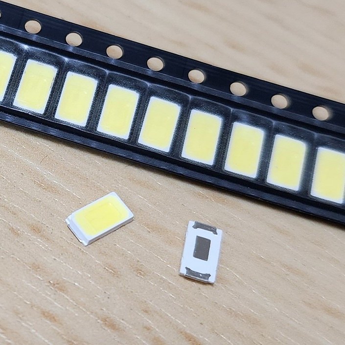 5730칩LED 주광색 LED 7000k 100알 전등수리 방등수리