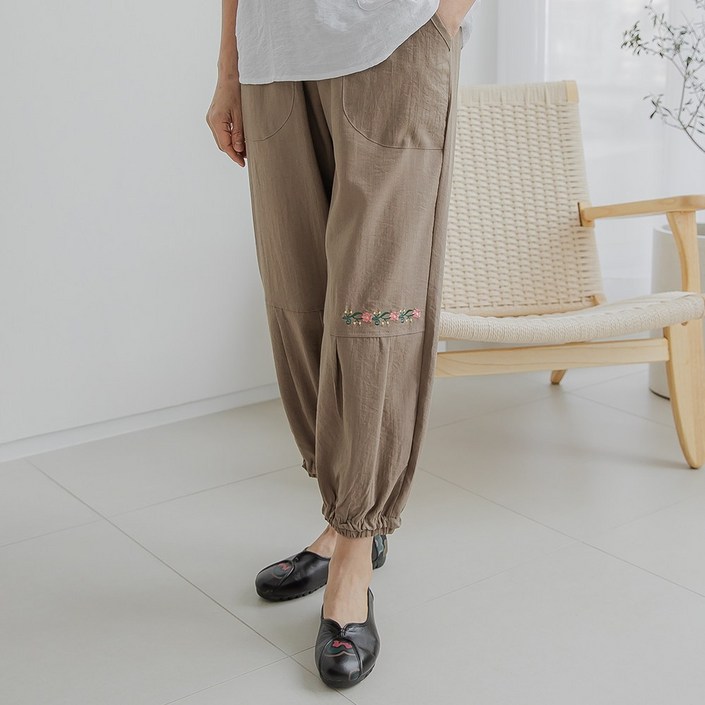 씨엘스토리 여성 인견 러프 자수 항아리 8부 팬츠