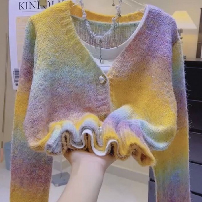 해피유통   여성용 니트 카디건 V넥 가을/겨울 소프트 그라데이션 하트 버클 긴팔 코트    mgy