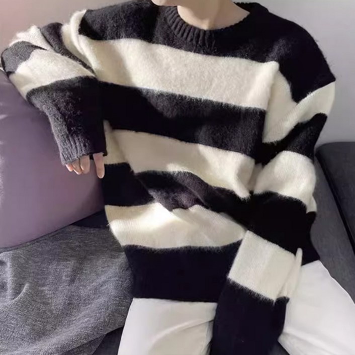 킹앤조이 아무르 스트라이프 포근 니트 스웨터 킹앤조이 아무르 스트라이프 포근 니트 스웨터