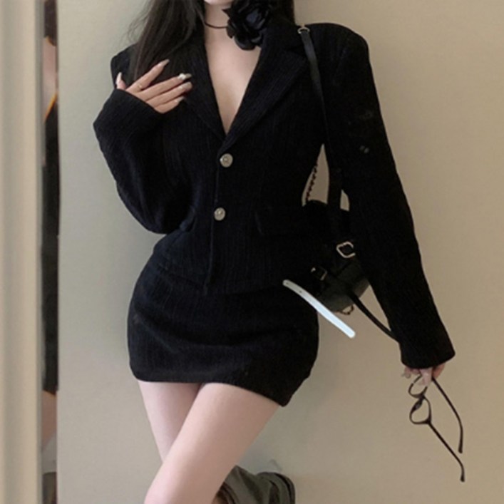 비비에모 정장 골지 크롭 자켓  스커트 세트 04734