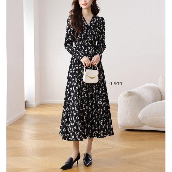 에버리씽 여성 블랙 브이넥 허리포인트 플라워 롱 원피스 Q8226