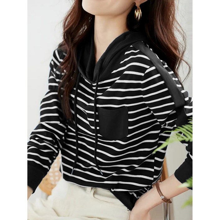 신상 긴팔 여성복 패션 어디에나 잘 어울리는 스트라이프 후드 티가 날씬해 보이는 캐주얼 상의
