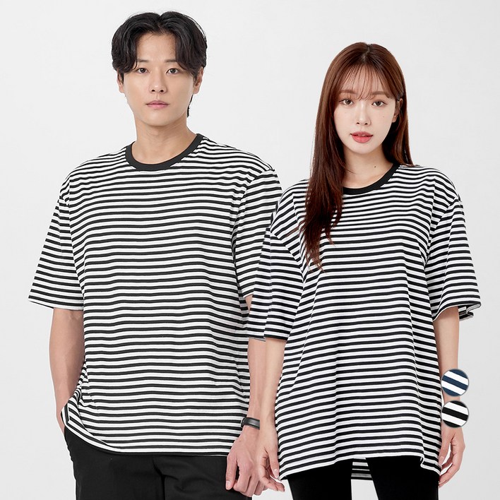 캐럿 루즈핏 스트라이프 베이직 반팔 티셔츠 캐럿 루즈핏 스트라이프 베이직 반팔 티셔츠
