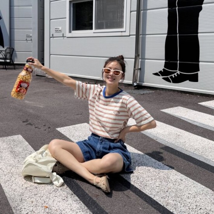 메이블루 스트라이프 컬러 크루넥티