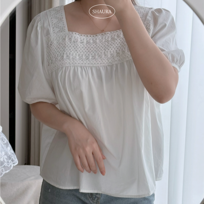 샤우라 여성 여름 하객룩 자수 레이스 블라우스 샤우라 여성 여름 하객룩 자수 레이스 블라우스