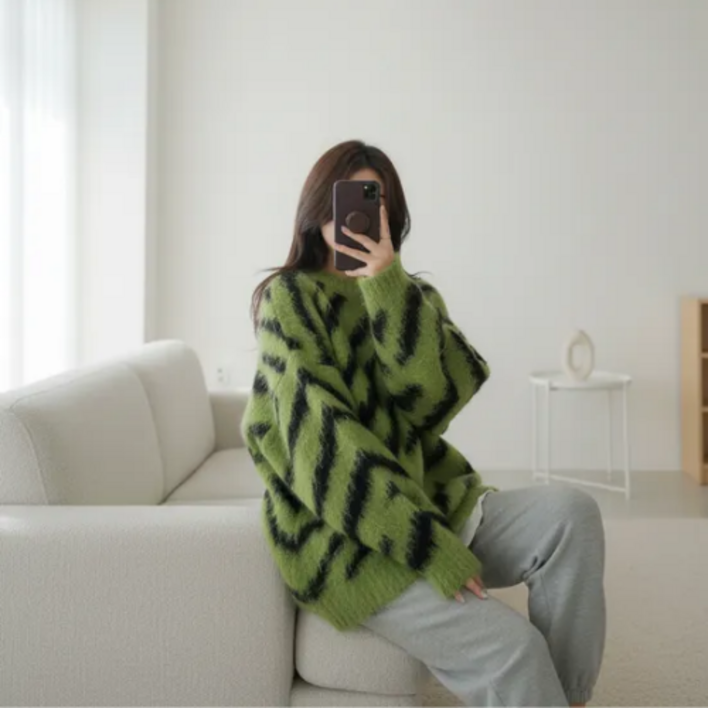 사라포유 즈브라 앙고라 배색 긴팔니트