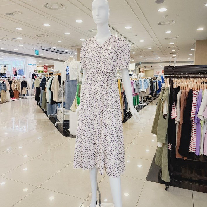 숲 SOUP 배가 편한 잔꽃무늬 쉬폰 롱 원피스 아이보리 OB4OPT3