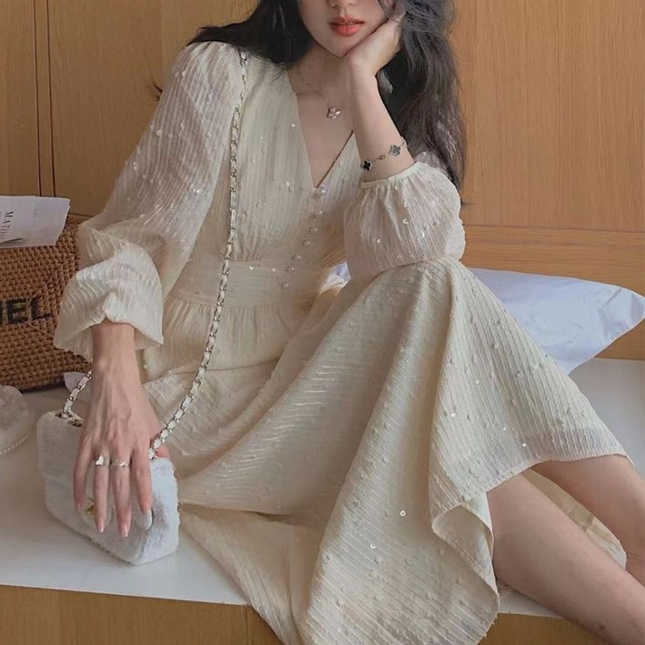 여성 베이지 긴팔 롱원피스 프렌치 빈티지 레이스 패션스톤 브이넥 데일리 원피스 치유쿠