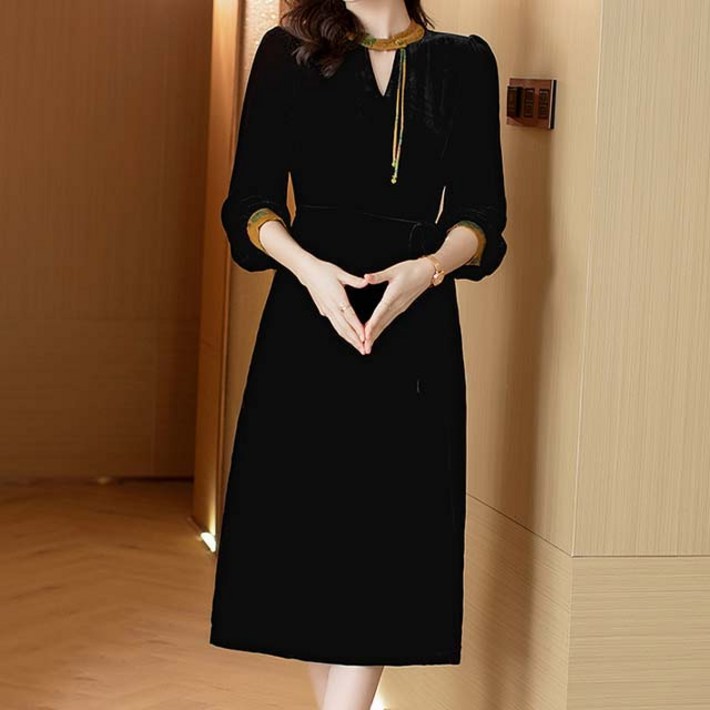 아뗄릭 벨벳 브이넥 넥 포인트 소매 배색 긴팔 미디 원피스 01360 빅사이즈 포함