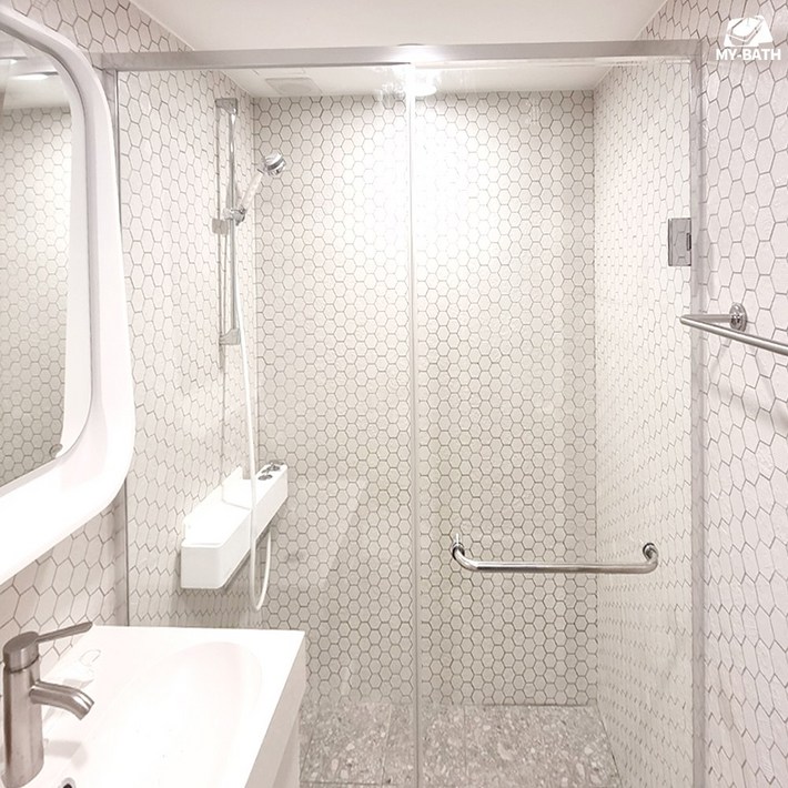 시공포함 서울,인천,경기일부지역추가금 발생 2쪽 여닫이 강화 유리 샤워부스  맞춤 제작 및 디자인 변경 철거 가능 시공 설치 전문 업체 KS 인증 국산 유리 사용