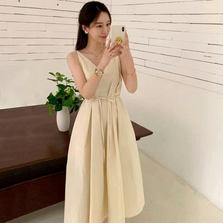여름 뷔스티에 V넥 플레어 나시 롱 원피스 허리끈 바스락 캐주얼 민소매 원피스 날씬해 보이는 레이어드 하객룩 바캉스룩 비치웨어 휴양지룩