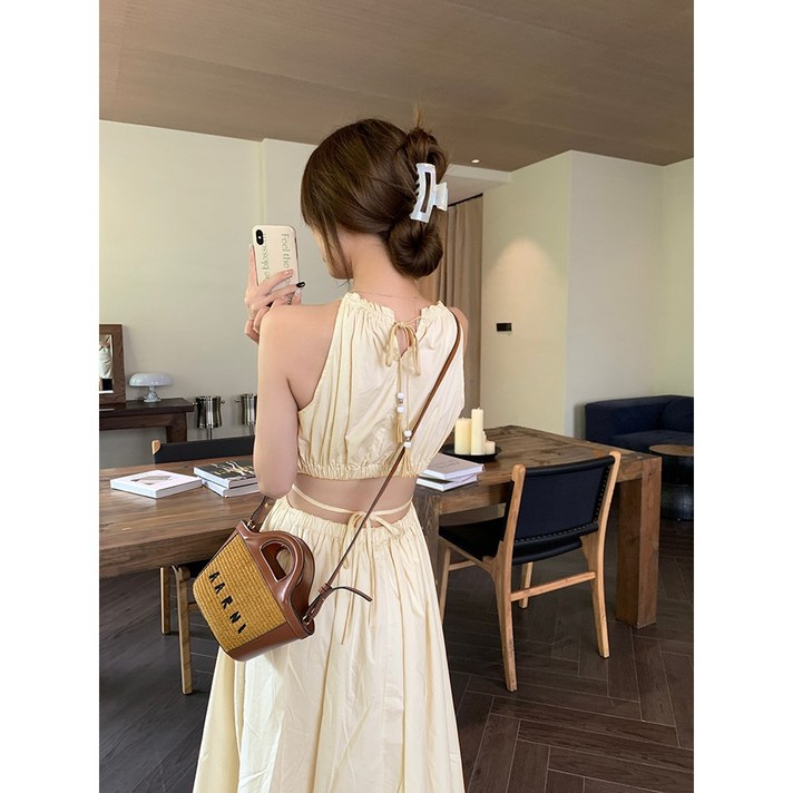 완스몰 이옐 홀터넥 백리스 롱원피스 op27922 완스몰 이옐 홀터넥 백리스 롱원피스 op27922