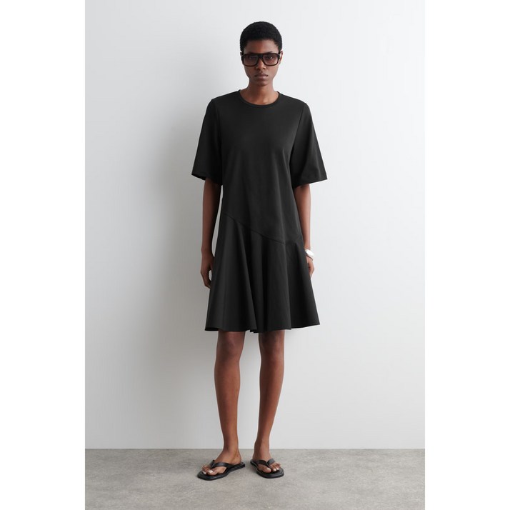 COS 코스블랙아쉬메트릭티셔츠원피스