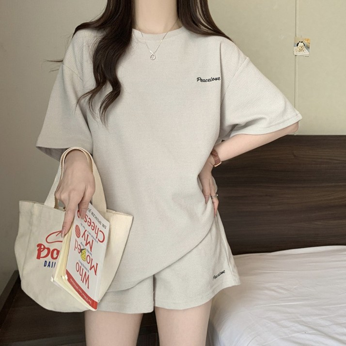 주디앤 피치럽 여성 반팔 트레이닝복 상하의 세트 주디앤 피치럽 여성 반팔 트레이닝복 상하의 세트