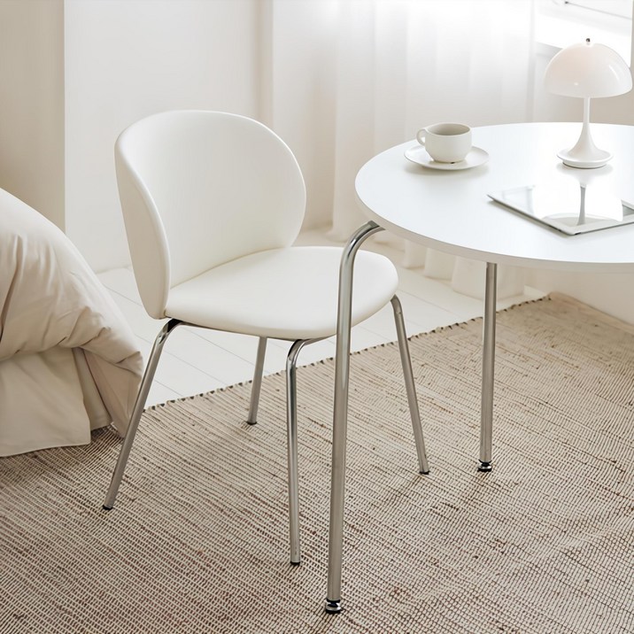 메종드꼼마 스칸딕체어 식탁의자 2개 세트, 레더화이트